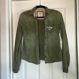Lightweight shirt jacket